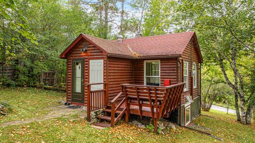 52 W Chandler St, Ely, MN, 55731-1044 | Card Image