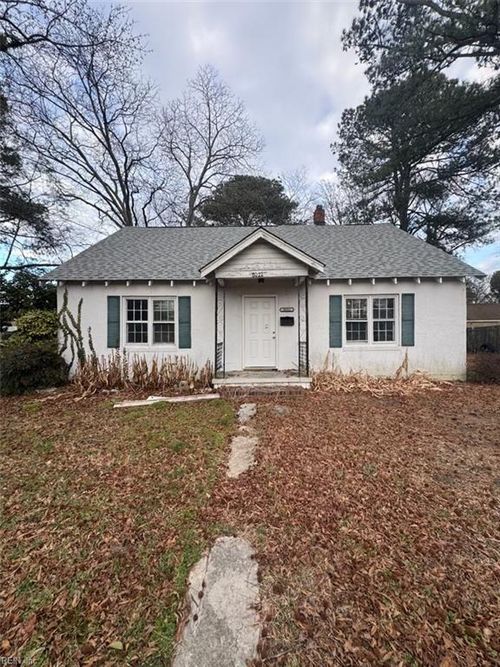 8022 Chesapeake Boulevard, Norfolk, VA, 23518 | Card Image