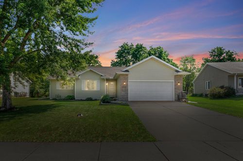 340 2nd Street, Brooklyn, WI, 53521 | Card Image
