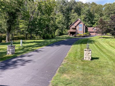 777 E Lake Rd, House other with 3 bedrooms, 3 bathrooms and 2 parking in Pymatuning Twp PA | Image 2