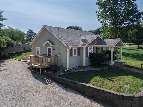 401 S 11th St, Leavenworth, KS, 66048-2385 | Card Image