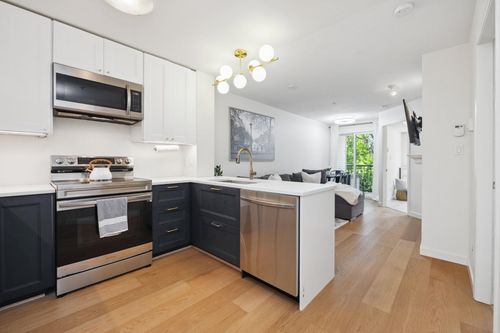 318-3278 Heather St, Vancouver, BC, V5Z4R9 | Card Image