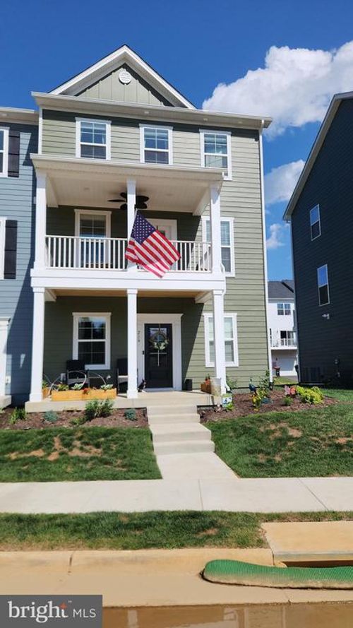 214 Colony Ave, Daleville, VA, 24083-3008 | Card Image
