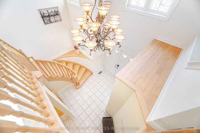 5 Belleville Dr, House other with 6 bedrooms, 5 bathrooms and 6 parking in Brampton ON | Image 6