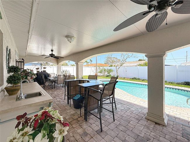 2593 W Vina Del Mar Blvd, House other with 3 bedrooms, 2 bathrooms and null parking in ST PETE BEACH FL | Image 24