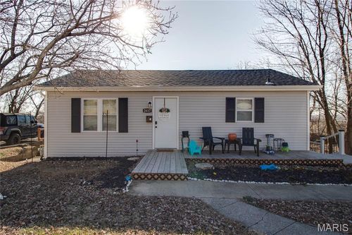 2617 Plainview Ter, Alton, IL, 62002-1755 | Card Image