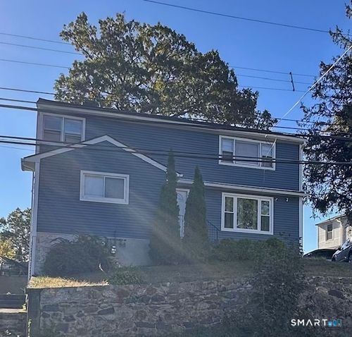 fl-2nd-131 Ruth St, Bridgeport, CT, 06606-3440 | Card Image