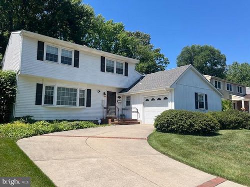 528 S Brentwood Dr, MOUNT LAUREL, NJ, 08054-2705 | Card Image