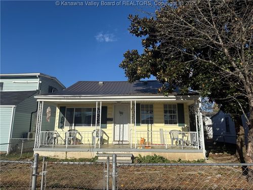 457 20th St, Dunbar, WV, 25064-1731 | Card Image