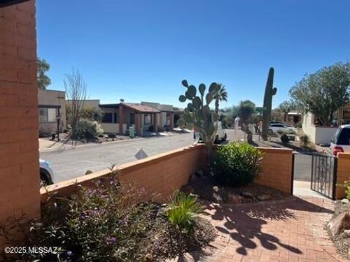 1400 W Placita Apache, Green Valley, AZ, 85622-3224 | Card Image