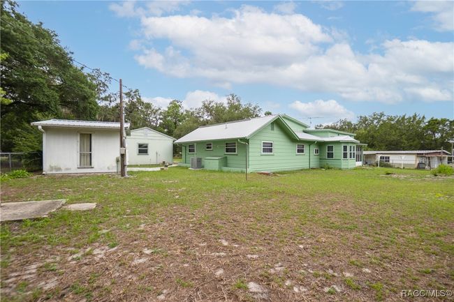 19343 Se 91 St Ln, House other with 3 bedrooms, 2 bathrooms and 1 parking in Ocklawaha FL | Image 22