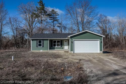 1047 39th St, Port Huron, MI, 48060-7802 | Card Image