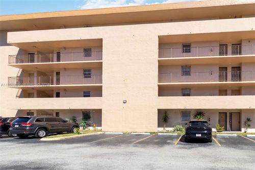 504-8895 Fontainebleau Blvd, Miami, FL, 33172-6410 | Card Image