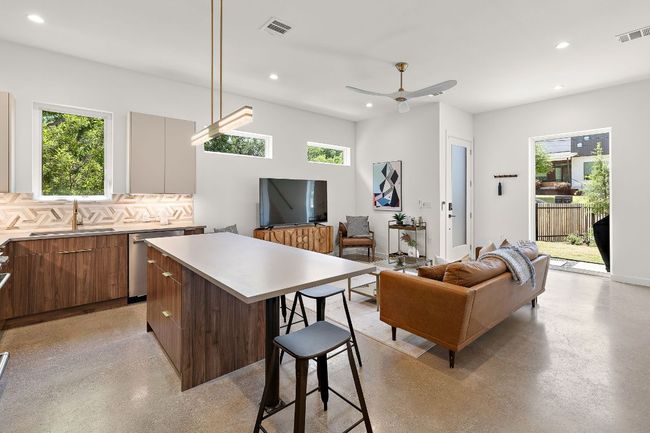 1 - 1713 E M Franklin Ave, House other with 4 bedrooms, 3 bathrooms and null parking in Austin TX | Image 4