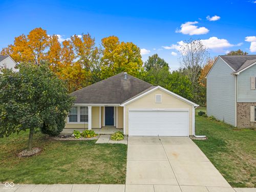 2089 Seven Peaks Dr, Cicero, IN, 46034-4402 | Card Image