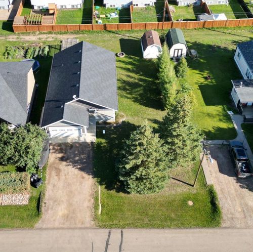 10222 104 Ave, La Crete, AB, T0H0G6 | Card Image