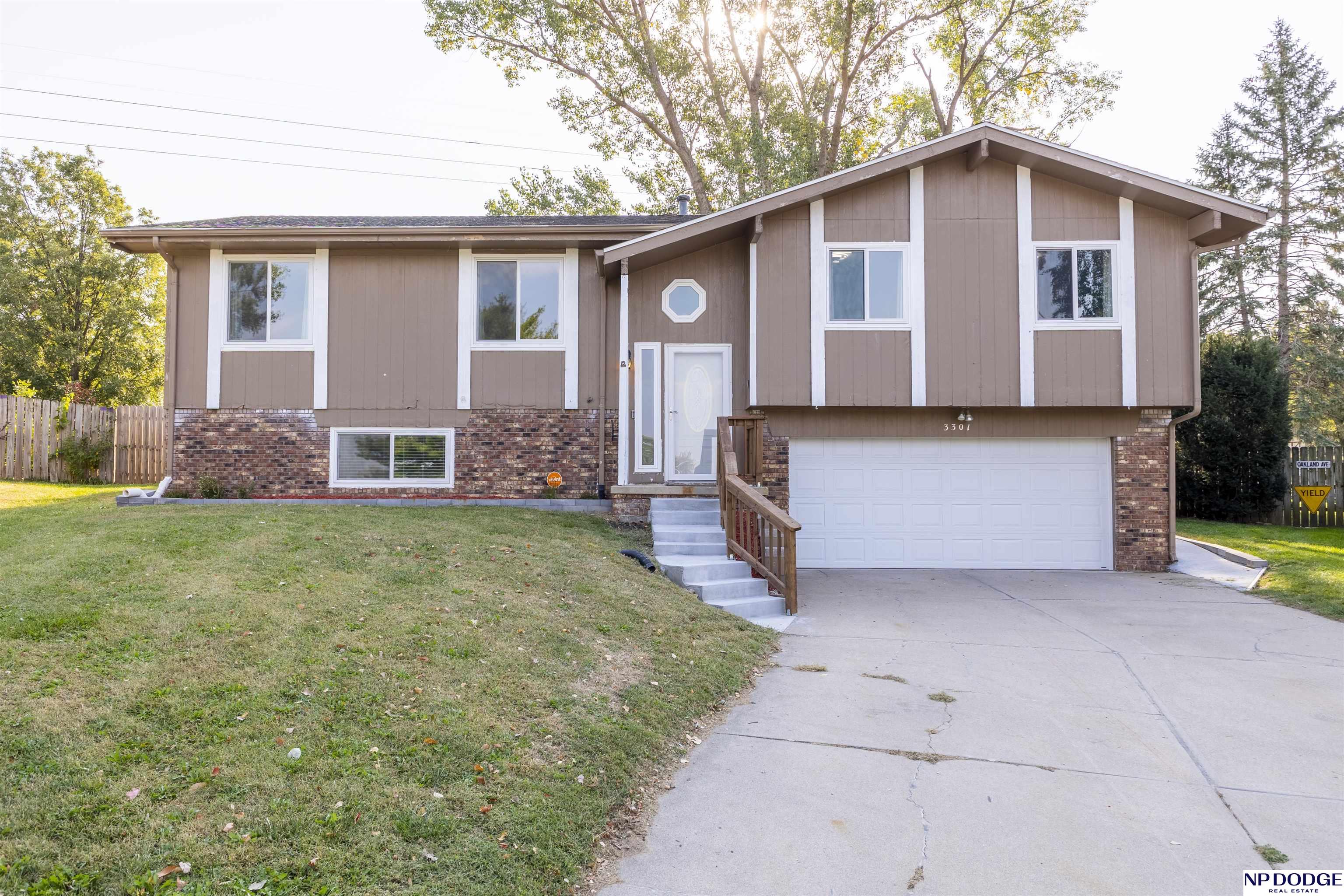 Dutchman Cir, Bellevue, NE 68123