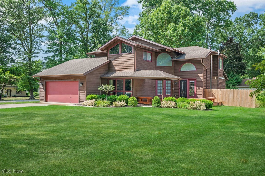 Persimmon Dr, Westlake, OH 44145
