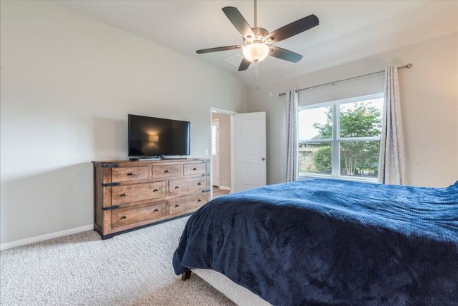 Large picture window brings in natural lighting | Image 17