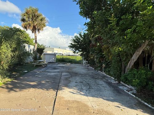 440 Galaxy Ln, Melbourne Beach, FL, 32951-4239 | Card Image
