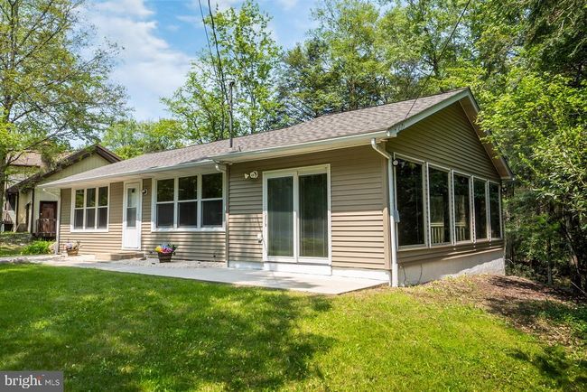 18 Holiday Dr, House other with 2 bedrooms, 1 bathrooms and null parking in Albrightsville PA | Image 4