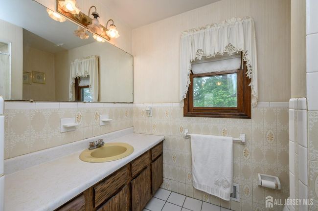 98 S Cliff Rd, House other with 4 bedrooms, 4 bathrooms and null parking in Colonia NJ | Image 24