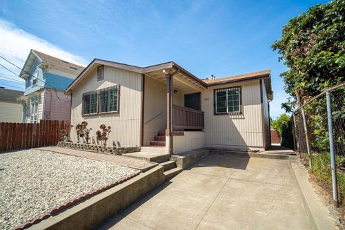 1221 E 19th Street, Oakland, CA, 94606 | Card Image