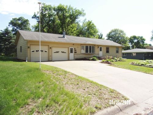 1310 15th St, Hawarden, IA, 51023-1628 | Card Image