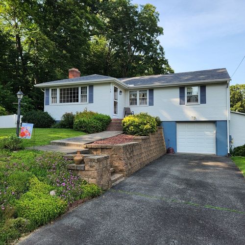 16 Laura Cir, Agawam, MA, 01001-3522 | Card Image