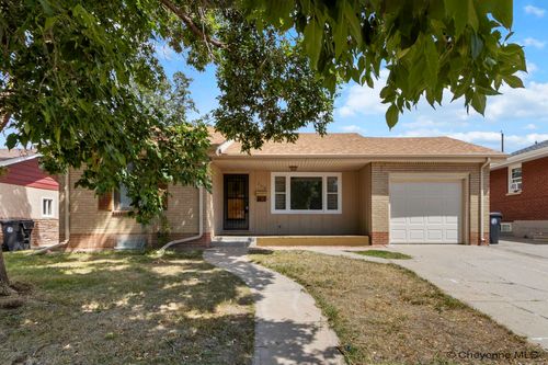 2618 E 17th St, Cheyenne, WY, 82001-5316 | Card Image