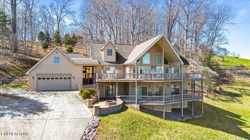 223 Holly Ln, La Follette, TN, 37766 | Card Image