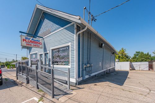 5736 Springdale Rd, Colerain Twp, OH, 45247-2770 | Card Image