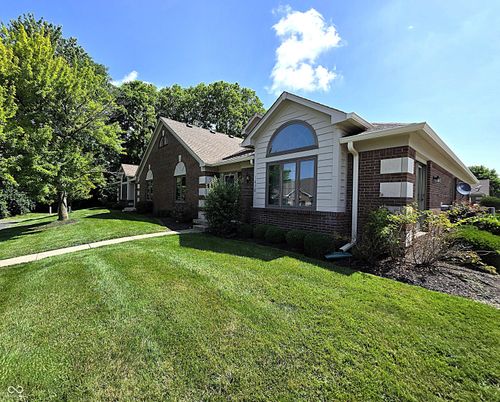 1638 Library Blvd, Greenwood, IN, 46142-1563 | Card Image