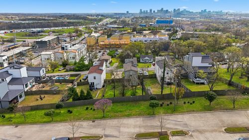 1263 N Avondale Cir, Nashville, TN, 37207-4379 | Card Image