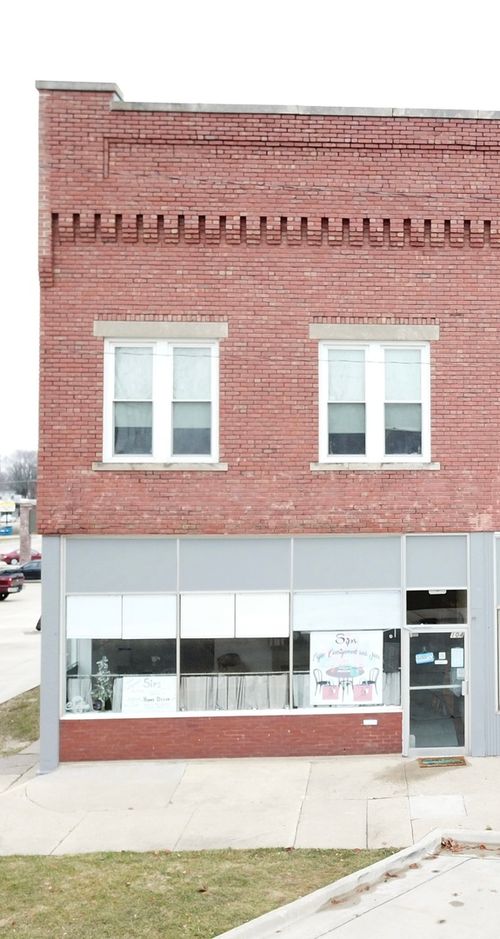 104 S Franklin St, Dwight, IL, 60420-1345 | Card Image
