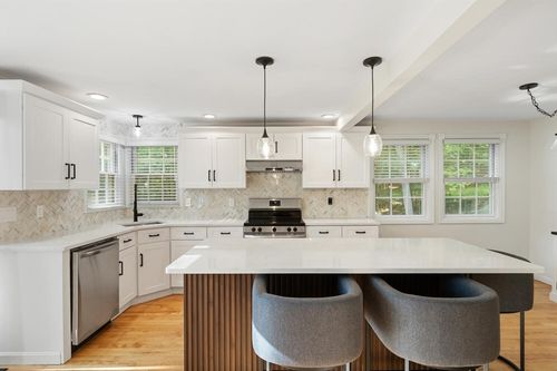 35 Spofford St, Georgetown, MA, 01833-1321 | Card Image