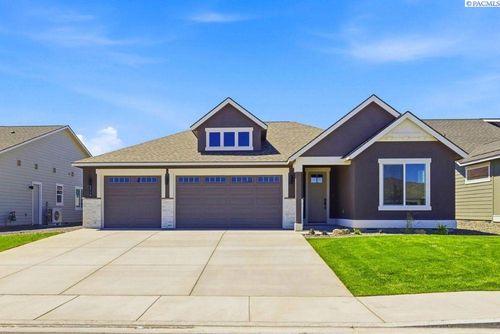 5716 Flathead Ave, Pasco, WA, 99301-6340 | Card Image