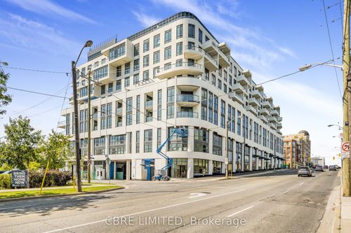 3-2788 Bathurst St, North York, ON, M6B3A5 | Card Image