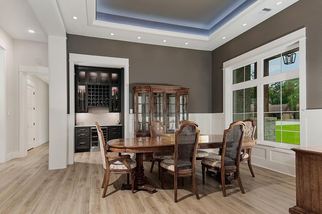 Formal Dining | Image 13