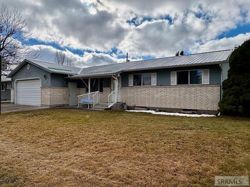 2334 1st St, Idaho Falls, ID, 83401-4466 | Card Image