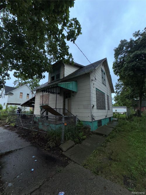 1007 Decker St, Flint, MI, 48503-4849 | Card Image