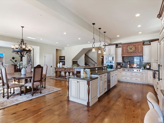 5932 Big Horn Pkwy, House other with 7 bedrooms, 6 bathrooms and 3 parking in Eden UT | Image 11