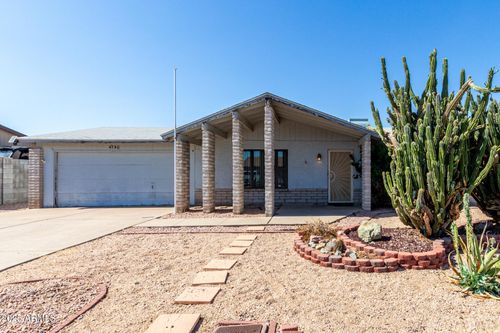 4740 W Bloomfield Rd, Glendale, AZ, 85304-2220 | Card Image
