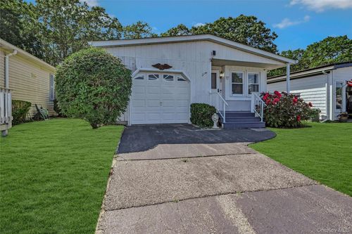 161-161 Village Cir W, Manorville, NY, 11949-9671 | Card Image
