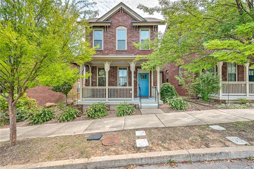 1844 N Meridian Dr, Fayetteville, AR, 72701-2039 | Card Image