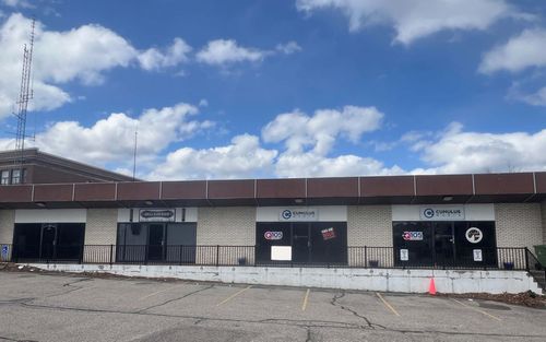 7 Governor Winthrop Blvd, New London, CT, 06320-6428 | Card Image