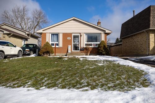 19 Rosemount Cres, St Thomas, ON, N5P2J2 | Card Image