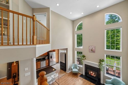 13 Battalion Dr, Basking Ridge, NJ, 07920-3846 | Card Image