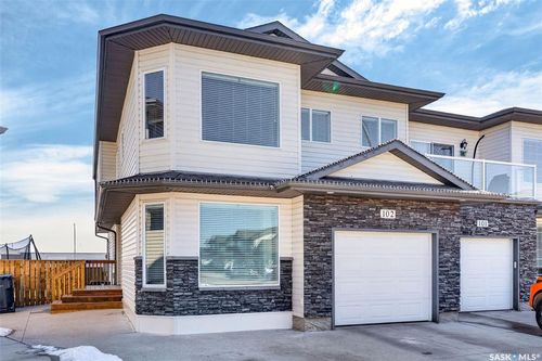 102 Meadowlark Park, Warman, SK, S0K0A1 | Card Image