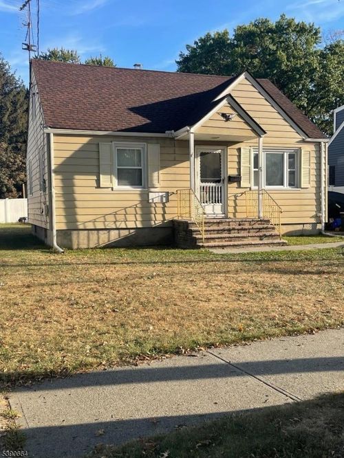 26 Crosby Ave, Paterson, NJ, 07502-1648 | Card Image